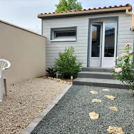 بيت للعطل A L'oree Des Champs, 3 Etoiles, Climatise, Lit King-size